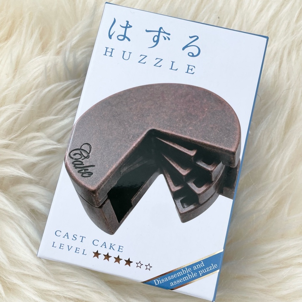 Cast Cake Huzzle Puzzle